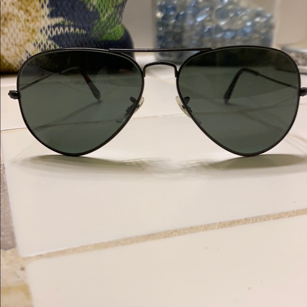 Polarized black rayban aviators